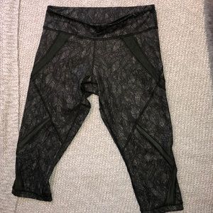 Lululemon crop leggings